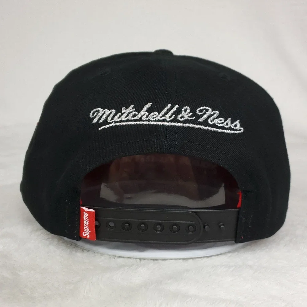 Supreme mitchell ness